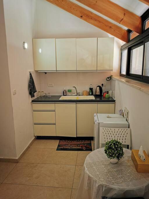 A Wonderful Studio6 Apt In The Center Of Jerusalem Ngoại thất bức ảnh