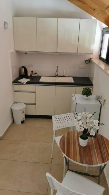 A Wonderful Studio6 Apt In The Center Of Jerusalem Ngoại thất bức ảnh
